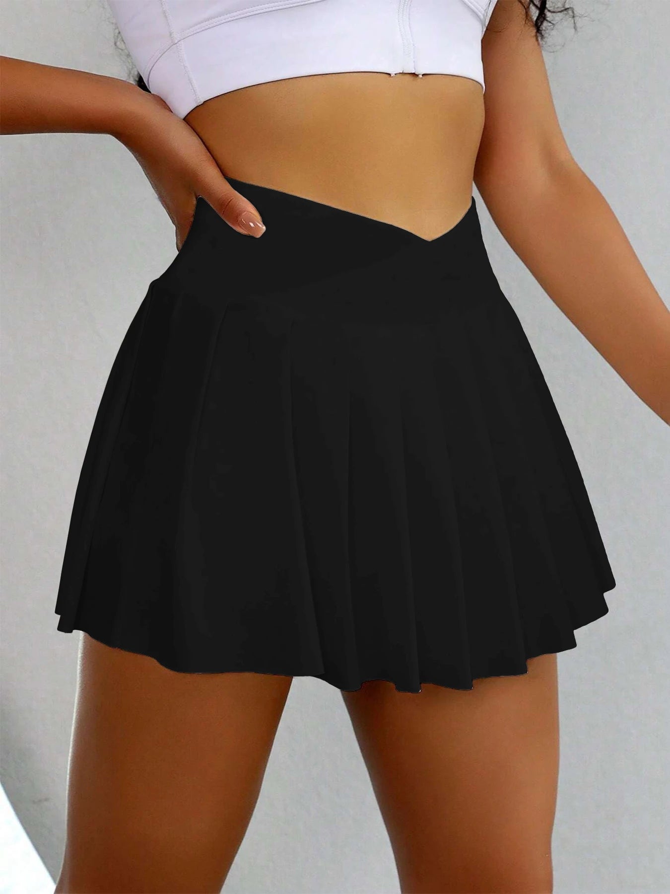 Women's Athletic Tennis Skirt - Quick-Dry Sports Skirt with Phone Pocket